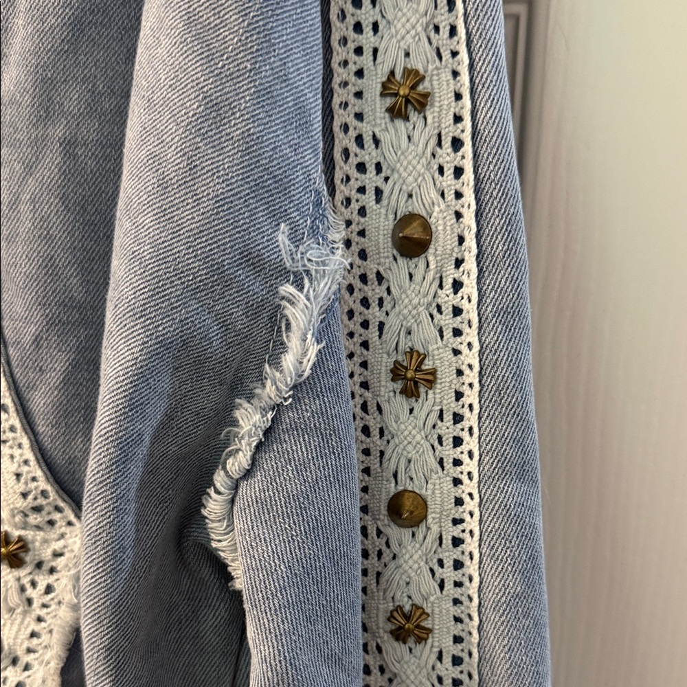 POL Large Denim and Lace Hooded Zip-Front Jacket NEW - Picture 2 of 4